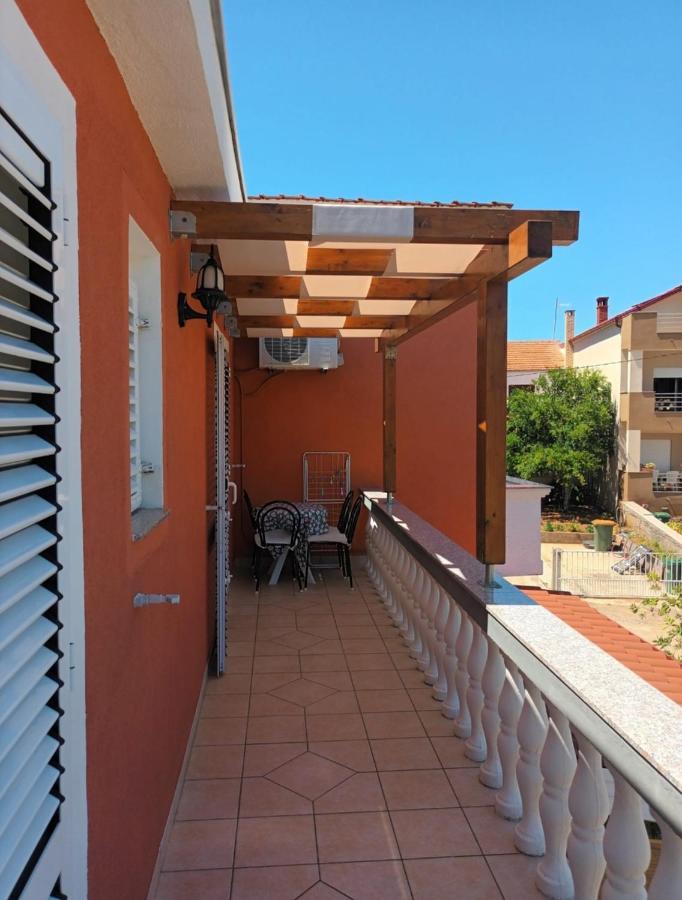 Apartments Martinovic By The Sea 库克利卡 外观 照片